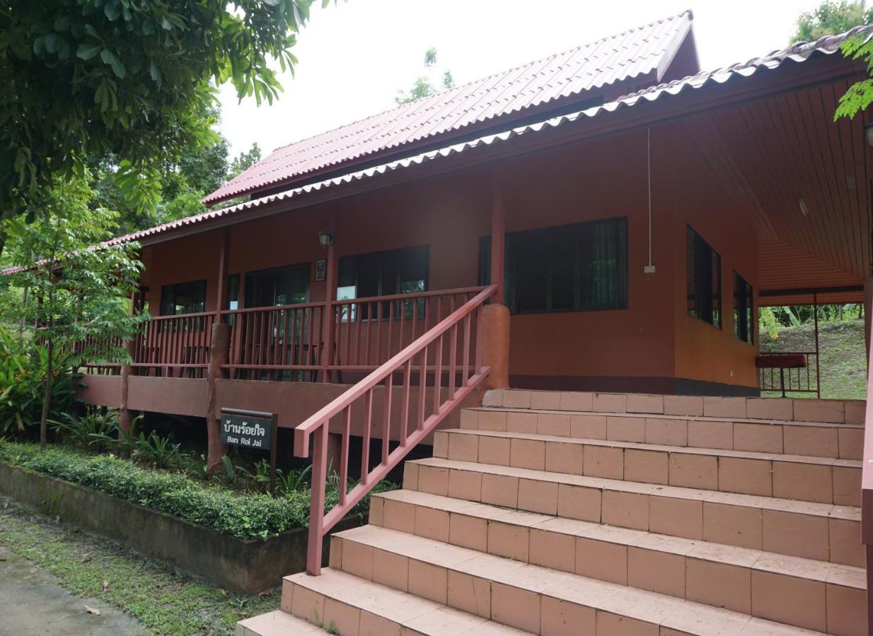 Ban Rai Tin Thai Ngarm Eco Lodge Mae Rim Dış mekan fotoğraf